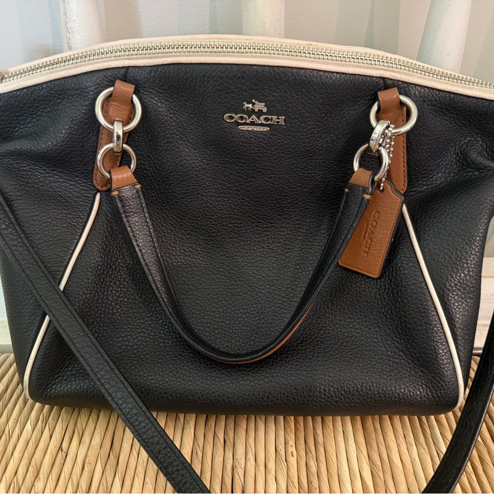 Coach Black Leather Bag with Brown Trim and White Piping - Picture 5 of 7